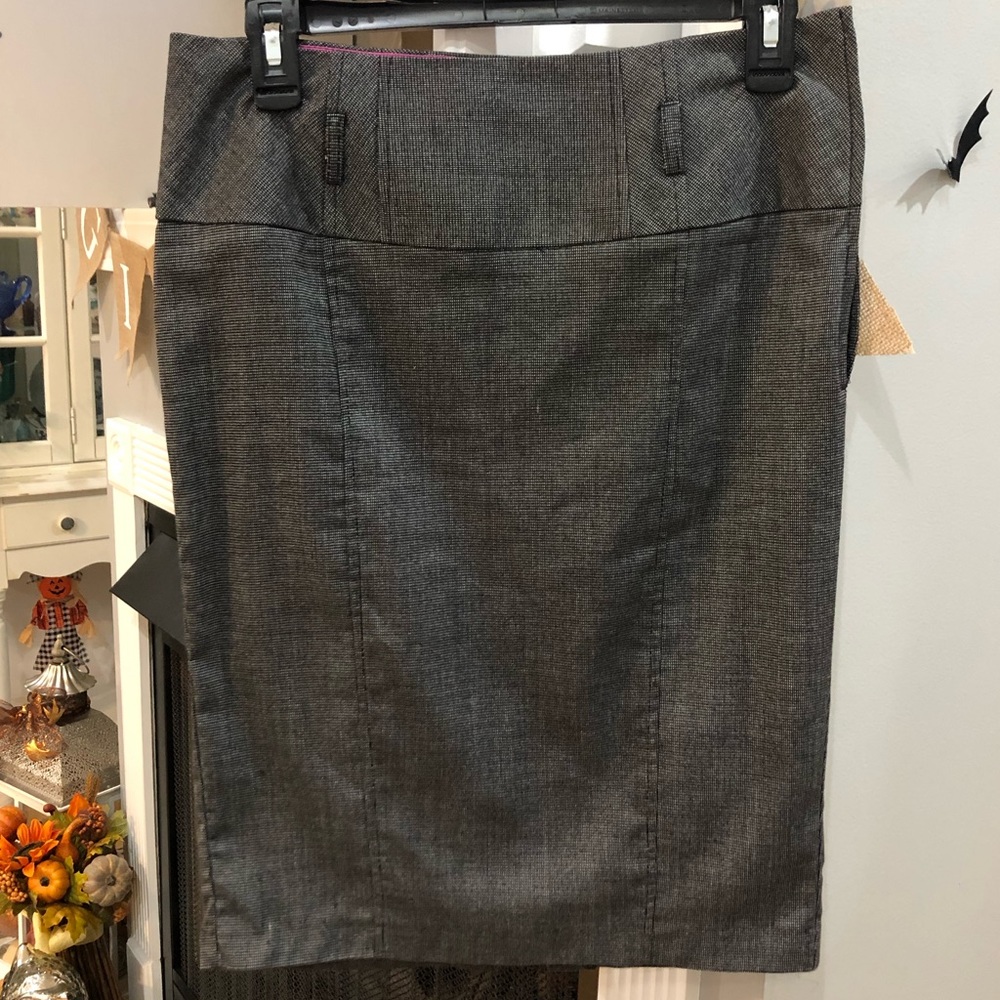 NWOT Stooshy Women’s Pencil Office Skirt